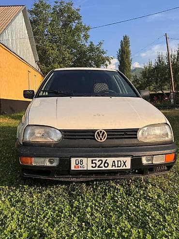 Volkswagen Golf: 1994 г., 1.6 л, Механика, Бензин, Хэтчбэк