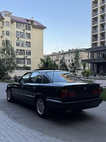 BMW 5 series: 1990 г., 2 л, Механика, Бензин, Седан — 5