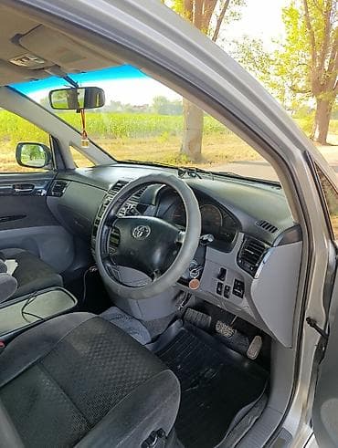 буд е 2: Toyota Ipsum: 2002 г., 2.4 л, Автомат, Бензин, Минивэн — 9