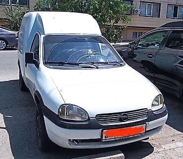 Продаю Фургон Opel Combo (каблук),в хорошем состоянии белый цвет. 2003 — 2