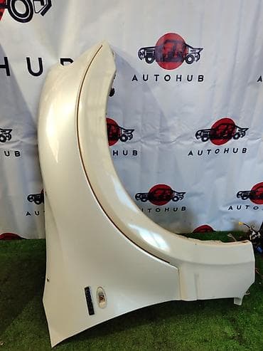 Крыло Переднее правое Mitsubishi, 2003 г., Оригинал