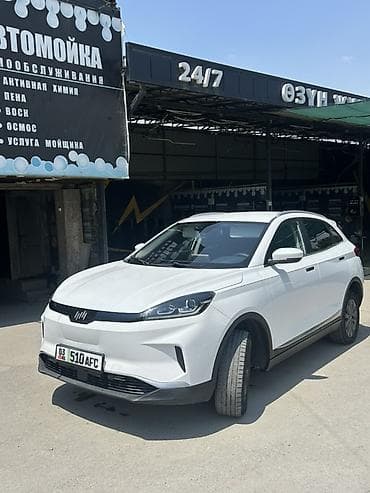 Электромобиль Weltmeister ex5 (левый руль), кроссовер белого цвета — 1