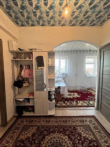 4 bedroom: 🏡 Продается 2х-комнатная квартира в Сокулуке. 🏢2-этаж не угловая 📍48 — 7