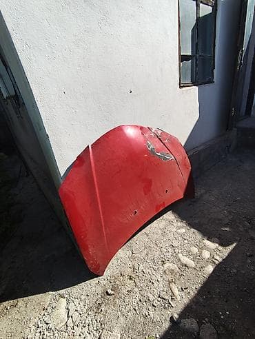 mazda: Капот Mazda — 4