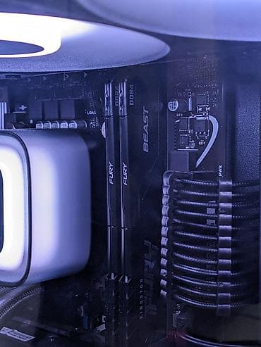 Оперативная память, Б/у, Kingston Fury, 32 ГБ, DDR4, 3200 МГц, Для ПК at lalafo.kg Оперативная память, Б/у, Kingston Fury, 32 ГБ, DDR4, 3200 МГц, Для ПК