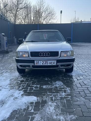 Транспорт: Audi 80: 1994 г., 2 л, Механика, Бензин, Седан — 4