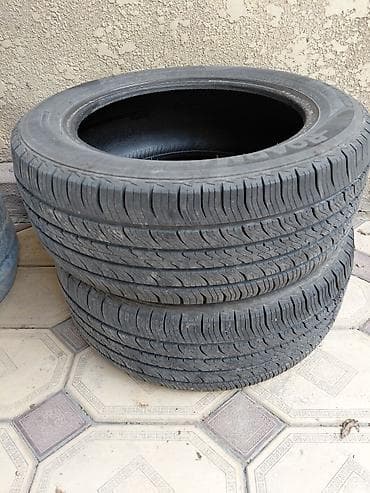 17: Комплект автомобильных шин (4 шт.) - Размер: P225/55 R17 - Индекс — 1