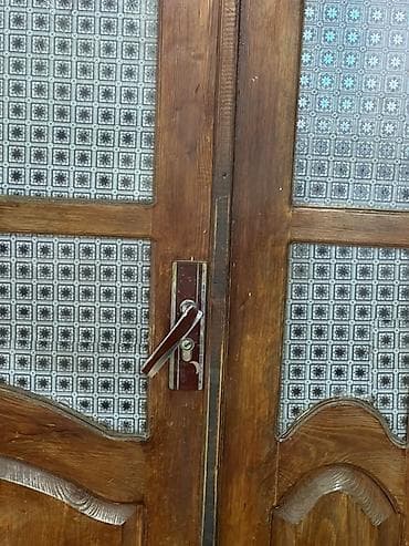 j1 mini: Двухстворчатая межкомнатная дверь из массива дерева с остеклением. Бу — 2