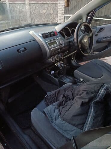 бу аккумуляторы бишкек: Honda Fit: 2003 г., 1.3 л, Автомат, Бензин, Хэтчбэк — 14
