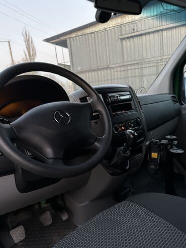 купить бу резину на 15: Mercedes-Benz Спринтер: 2010 г., 2.2 л, Механика, Дизель, Бус — 7
