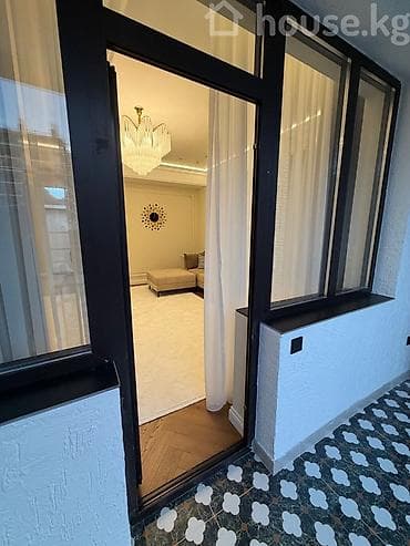 Квартиры: 4 комнаты, 136 м², Асанбай мкр 6 этаж — 4