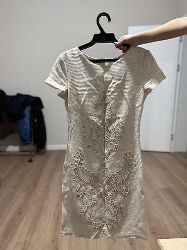 Женские платья — набор из 4 моделей 1) Платье бежевое с коротким