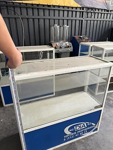 Торговая витрина-прилавок DIA обзор товара со всех сторон, прочное — 7