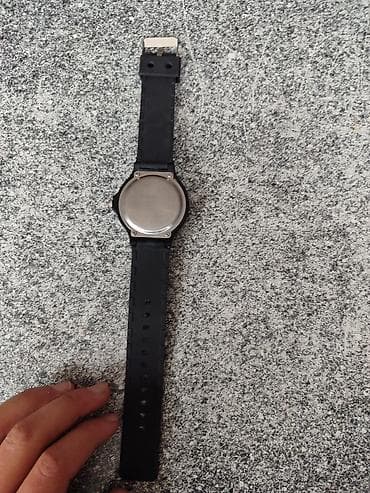 35 mm: Классические часы часы, Casio, Пластик, Водонепроницаемые, Унисекс, Б/у — 2