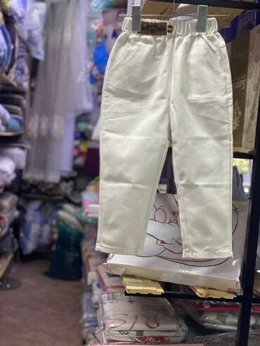 джинсы голубые: Джинсы и брюки, цвет - Белый, Новый — 1