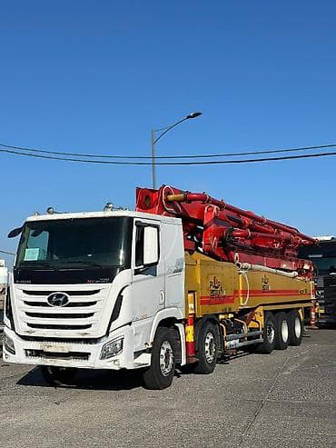 УСЛУГИ!Автобетононасос на шасси Hyundai Xcient - Марка/модель насоса