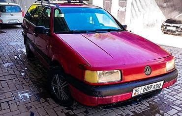 Volkswagen Passat: 1988 г., 1.8 л, Механика, Бензин, Универсал — 2