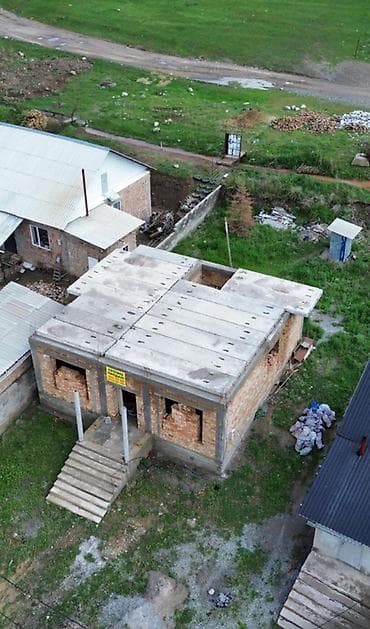 кызыл таш: Продаётся недостроенный одноэтажный кирпичный дом с плоской крышей из — 2