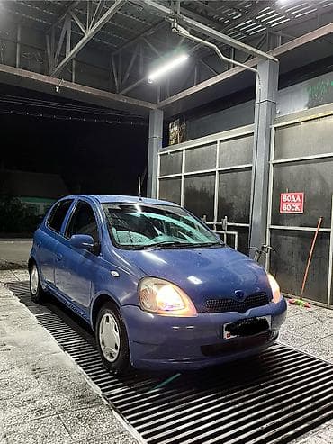 Toyota Vitz: 2000 г., 1.3 л, Автомат, Бензин, Хэтчбэк at lalafo.kg Toyota Vitz: 2000 г., 1.3 л, Автомат, Бензин, Хэтчбэк