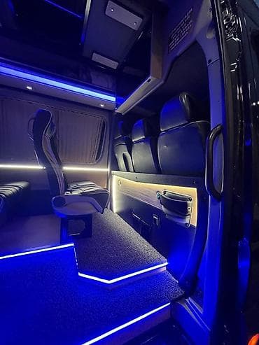 туристическое кресло: Volkswagen Crafter — пассажирский микроавтобус повышенного комфорта — 4