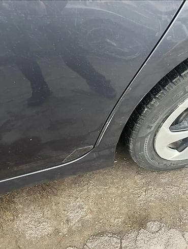 фары mark 2: Toyota Prius: 2013 г., 1.8 л, Вариатор, Гибрид, Хэтчбэк — 3