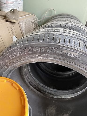 89 2: Комплект летних шин 235/45 ZR18 98W - Тип: летние, асимметричный — 1