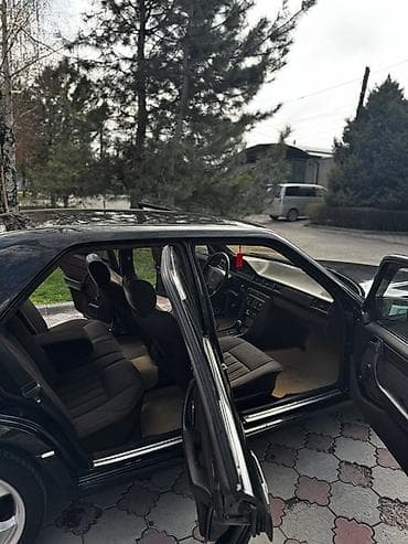 Продажа авто: Mercedes-Benz W124: 1989 г., 2.3 л, Автомат, Бензин, Седан — 10