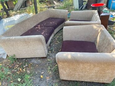 диван два кресла: Комплект мягкой мебели: изогнутый трехместный диван + два широких — 1