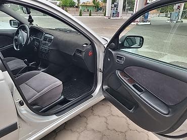 тайота филдер: Toyota Avensis: 1999 г. — 6