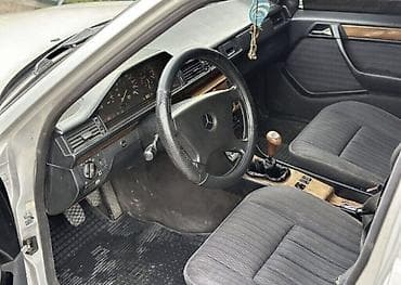 Продажа авто: Mercedes-Benz W124: 1993 г., 2.3 л, Механика, Бензин, Универсал — 6
