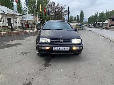 Volkswagen Vento: 1992 г., 1.8 л, Механика, Седан