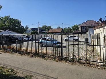 Унаа салону, 700 м², Иштеп турган Бизнес, Жабдууларсыз — 2