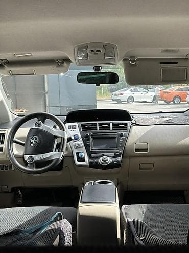platz vitz: Toyota Prius V: 2012 г., 1.8 л, Вариатор, Гибрид, Универсал — 2