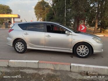 срочно продам авто в связи с переездом: Toyota Caldina: 2004 г., 2 л, Автомат, Бензиновая, Универсал — 2
