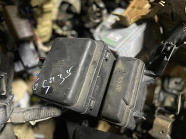 продаю дом: Петли капота Toyota, Б/у, Оригинал — 20