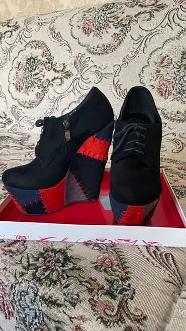 spain: EMMA the spain collection оригинал, размер 35 покупала за 7000с — 3