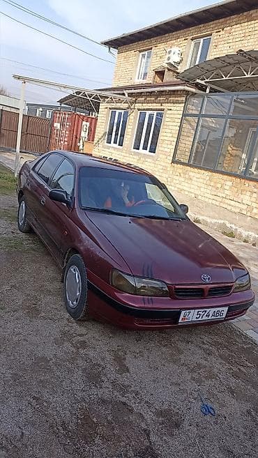 Toyota Carina E: 1996 г., 1.6 л, Механика, Бензин, Седан
