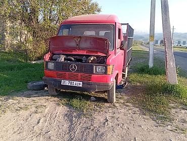 кабина хово бу: Mercedes-Benz : 1988 г., 2.4 л, Ручные, Дизель, Фургон — 1