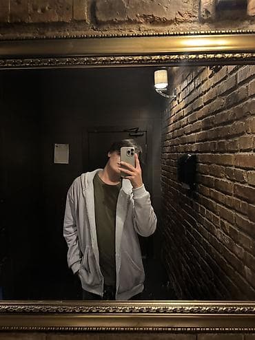 парк ынтымак: Продавец-консультант, 1-2 года опыта, Мужчина — 1