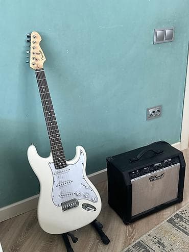 Музыкалык аспаптар: Продаю электрогитару Fender Stratocaster + комбик Chord 30W — 1