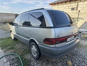 mark ll: Toyota Previa: 1992 г., 2.4 л, Механика, Бензин, Минивэн — 5