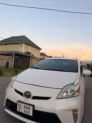 key: Toyota Prius: 2012 г., 1.8 л, Вариатор, Гибрид, Хэтчбэк — 1