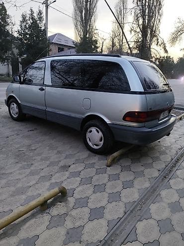 rb 26: Toyota Previa: 1994 г., 2.4 л, Ручные, Бензин, Минивэн — 3