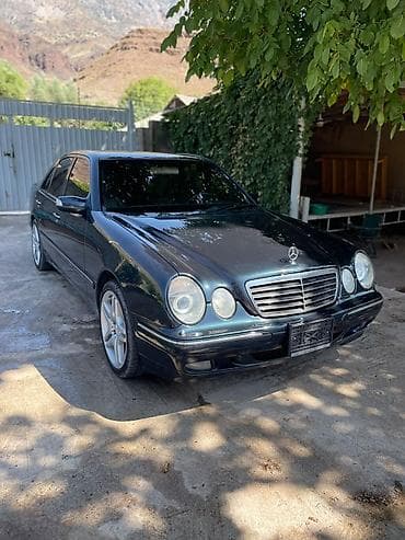 Mercedes-Benz E-Class: 2001 г., 3.2 л, Автомат, Седан — 4