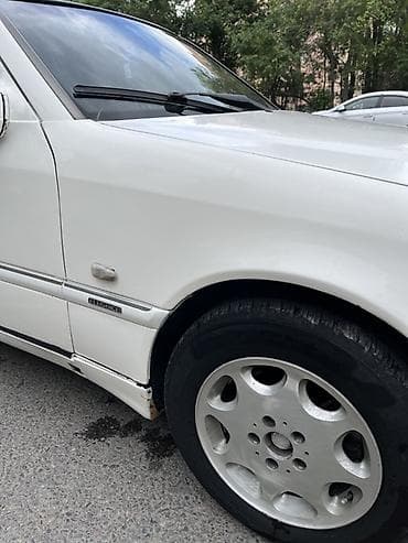 bew e34: Mercedes-Benz C-Class: 1997 г., 1.8 л, Механика, Бензин, Седан — 10