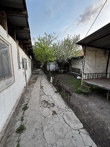 без ремонт: Продаётся дом ‼️‼️‼️ Участок 5,5 соток 170 -м² 📍Район Кызыл-Аскер (по — 6