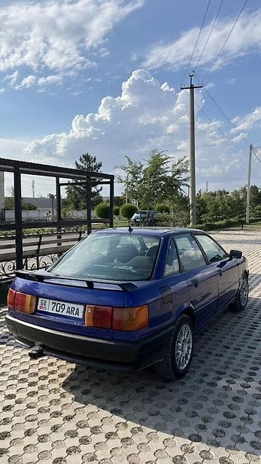 Audi: Audi 80: 1992 г., 2 л, Механика, Бензин, Седан — 3