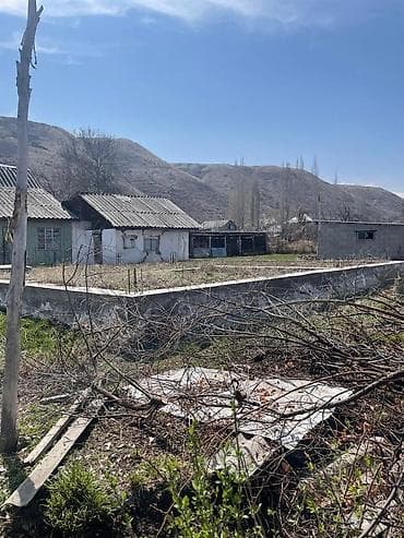 суточный дом в оше: Уй сатылат Бербулак айылы 8 сотых 2 комната времянкасы бар таза Аба — 6