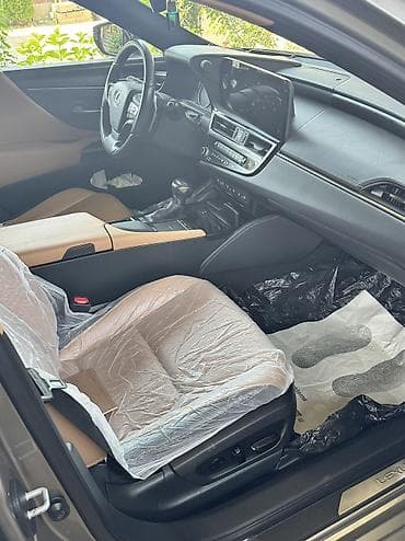 levin: Lexus ES: 2022 г., 2.5 л, Вариатор, Гибрид, Седан — 5