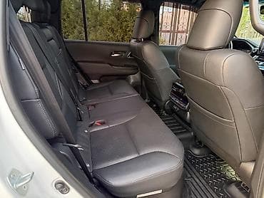 грязивая резина: Toyota Land Cruiser: 2023 г., 3.5 л, Автомат, Бензин, Внедорожник — 7